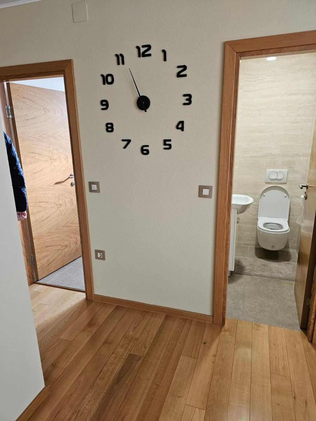 Apartman Centar Bulevar Ex Sa Garazom Banyaluka Dış mekan fotoğraf