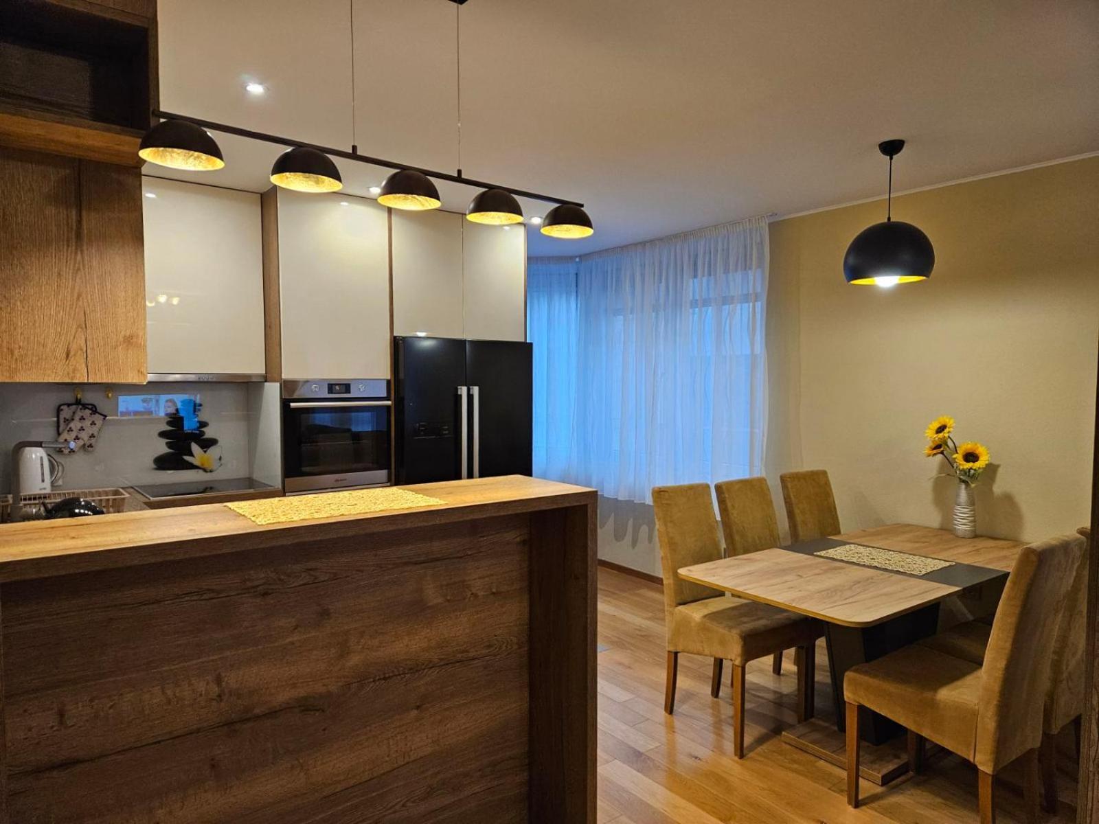 Apartman Centar Bulevar Ex Sa Garazom Banyaluka Dış mekan fotoğraf
